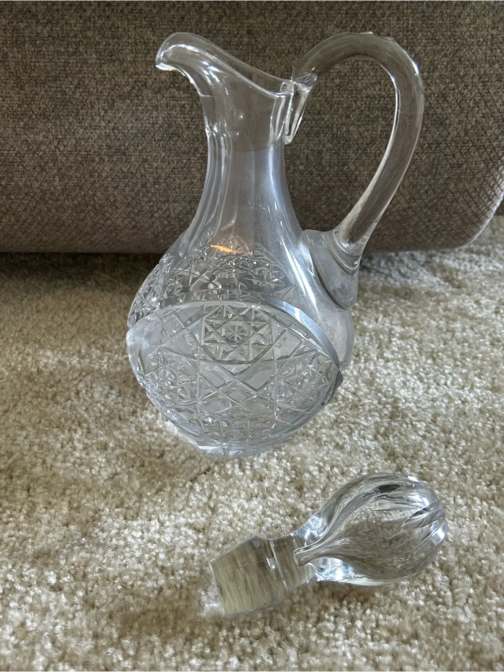 Cut Glass Crystal Pitcher Decanter with Stopper - Clear
